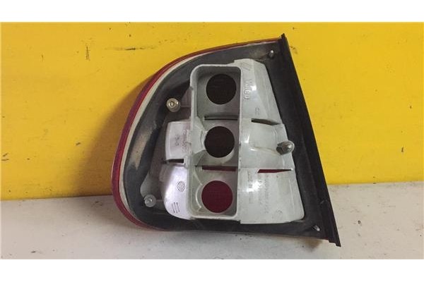 Recambio de piloto trasero derecho para seat cordoba berlina (6k2)(1993 ) 1.4 clx [1,4 ltr. - 44 kw] referencia OEM IAM 6K595450
