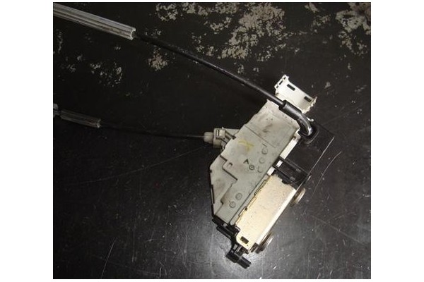 Recambio de cierre electromagnetico delantero derecho para peugeot 1007 1.4 dolce referencia OEM IAM 9136AP  