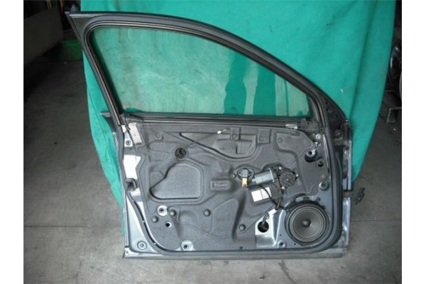 Recambio de puerta delantero izquierda para audi a4 berlina (8e) 1.9 tdi referencia OEM IAM 8E0831051J  