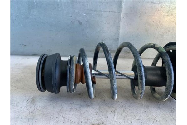 Recambio de amortiguador delantero izquierdo para volkswagen golf iii (1h1) 2.0 referencia OEM IAM 1H0413031N  
