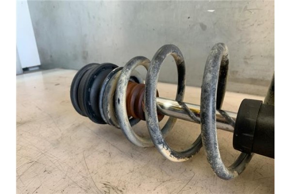 Recambio de amortiguador delantero izquierdo para volkswagen golf iii (1h1) 2.0 referencia OEM IAM 1H0413031N  