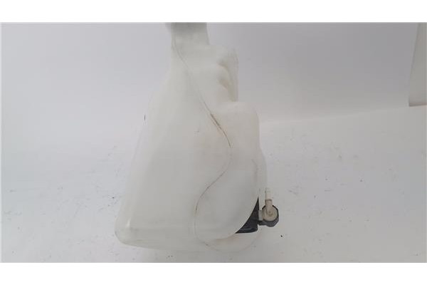 Recambio de deposito limpiaparabrisas para peugeot 207 1.6 hdi referencia OEM IAM 6431F3  