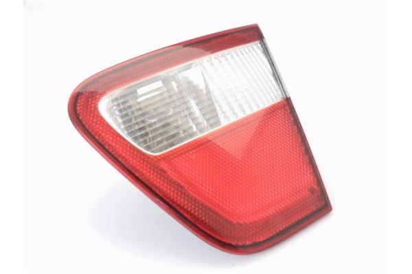 Recambio de piloto porton trasero derecho para seat cordoba berlina (6k2) 1.6 referencia OEM IAM 6K5945092F  