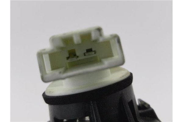 Recambio de piloto porton trasero derecho para seat cordoba berlina (6k2) 1.6 referencia OEM IAM 6K5945092F  
