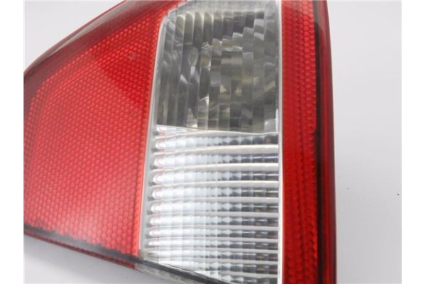 Recambio de piloto porton trasero derecho para seat cordoba berlina (6k2) 1.6 referencia OEM IAM 6K5945092F  