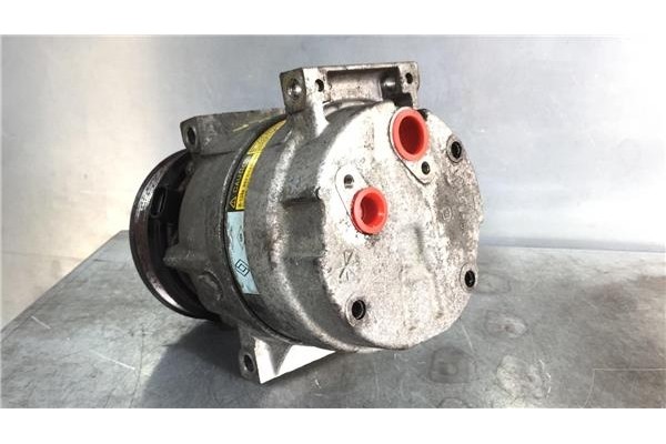 Recambio de compresor aire acond. para opel vivaro 2.5 combi 2.7t corto referencia OEM IAM 020451444 135309 
