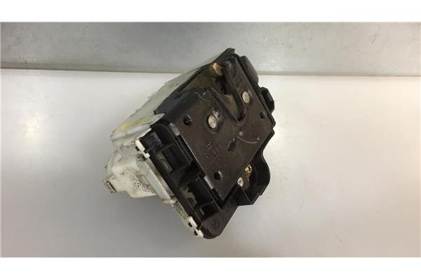 Recambio de cierre electromagnetico delantero derecho para volkswagen polo berlina (6n2)(1999 ) 1.4 trendline [1,4 ltr. - 55 kw 