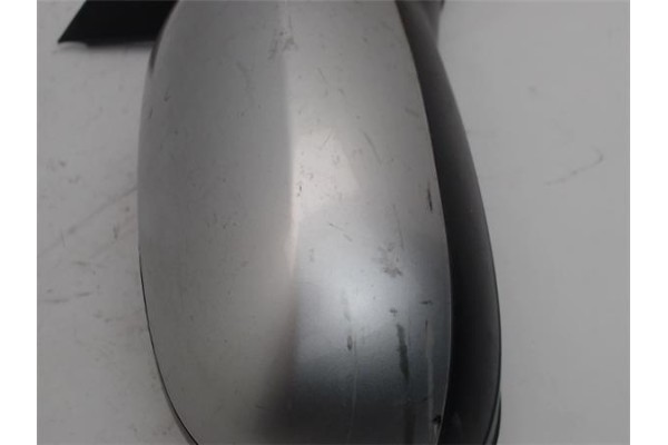Recambio de retrovisor derecho para opel corsa c referencia OEM IAM 8062349  