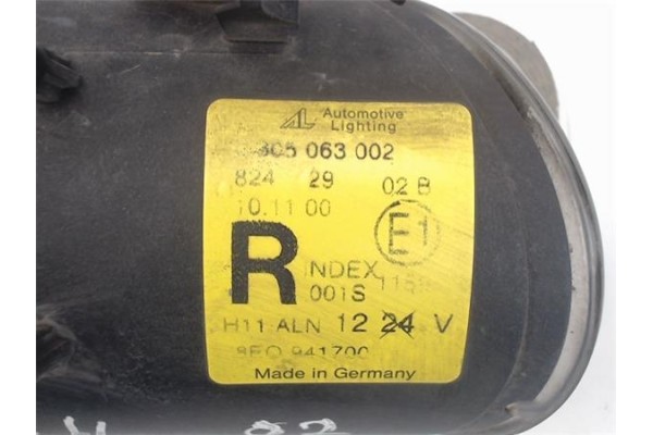 Recambio de faro antiniebla derecho para audi a4 avant (b5) referencia OEM IAM 82412902B 305063002 