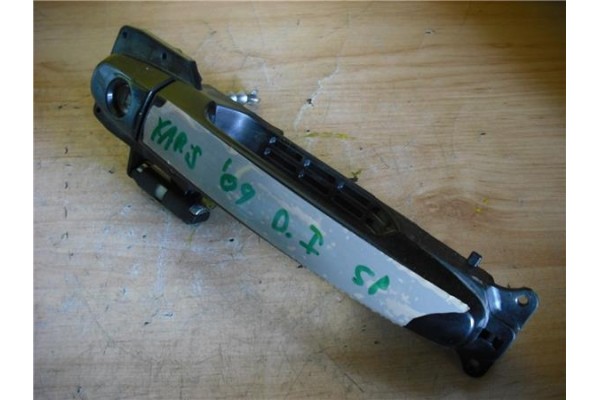 Recambio de maneta exterior delantero izquierda para toyota yaris (ksp9/scp9/nlp9) 1.4 active referencia OEM IAM 692110D901  