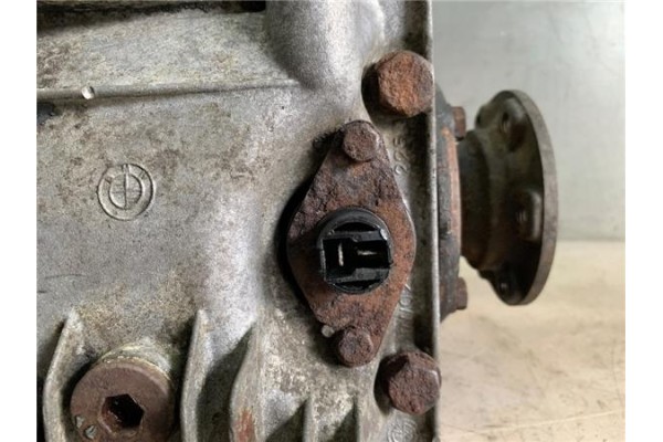 Recambio de grupo diferencial trasero para bmw serie 3 berlina (e30) 2.4 324d referencia OEM IAM 33101211662 AE8GGG40 