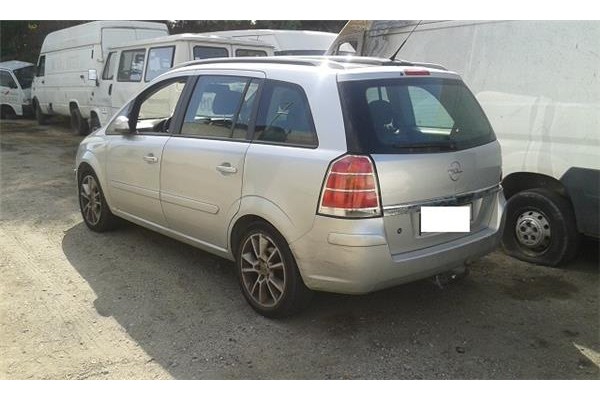 opel zafira b(2005) del año 
