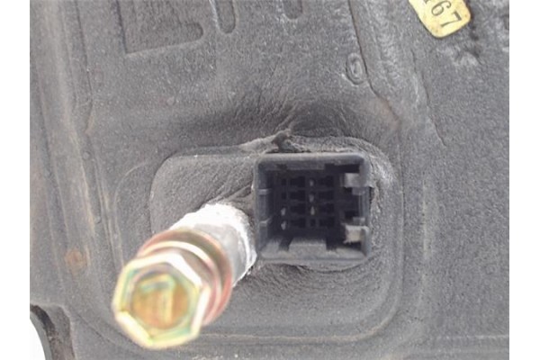 Recambio de retrovisor electrico izquierdo para hyundai matrix (fc) referencia OEM IAM 012172  