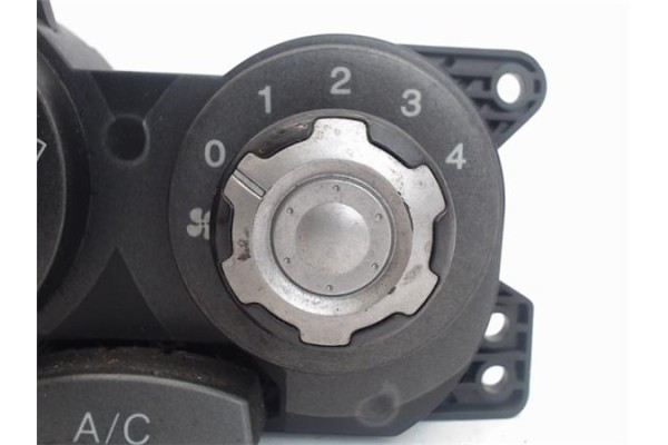 Recambio de mandos climatizador para hyundai coupe (j2) 1.6 16v referencia OEM IAM 9725027005  
