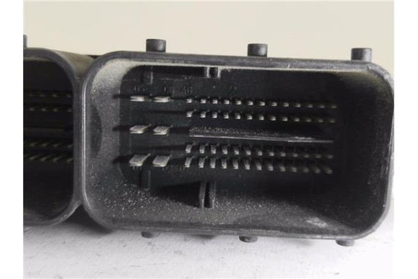 Recambio de centralita para bmw serie 1 berlina (e81/e87) 2.0 120d referencia OEM IAM DDE7797497 0281012334 