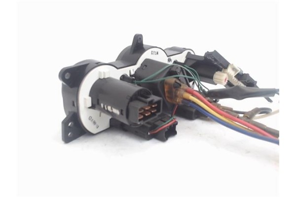 Recambio de mandos climatizador para hyundai coupe (j2) 1.6 16v referencia OEM IAM 9725027005  