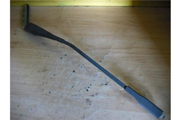 Recambio de brazo limpiaparabrisas delantero derecho para bmw serie 1 berlina (e81/e87) 2.0 120d referencia OEM IAM 61619450004 