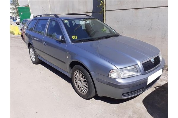 skoda octavia combi (1u5)(1998) del año 