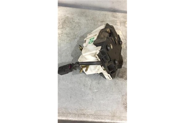 Recambio de cierre electromagnetico delantero derecho para seat ibiza (6k1) 1.4 16v referencia OEM IAM 6K3837016D  