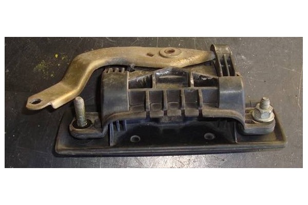 Recambio de maneta exterior delantero izquierda para peugeot 205 ii (20a/c) 1.8 diesel referencia OEM IAM 910173   Recambio de maneta exterior delantero izquierda para peugeot 205 ii (20a/c) 1.8 diesel referencia OEM IAM 910173