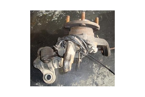 Recambio de mangueta delantero derecha para nissan primera berlina (p12) 1.9 dci referencia OEM IAM   