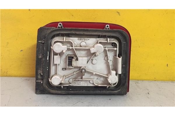 Recambio de piloto trasero derecho para peugeot 205 ii (20a/c) 1.4 referencia OEM IAM   