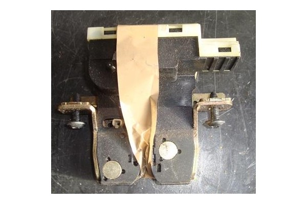 Recambio de cierre electromagnetico porton para renault scenic i (ja...) 2.0 16v rx4 referencia OEM IAM   