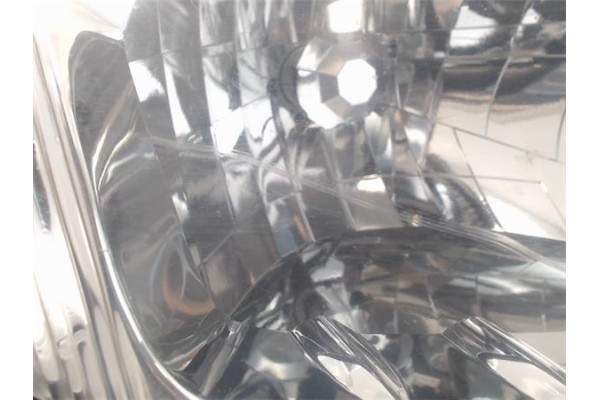 Recambio de faro delantero dcho para toyota rav4 (a2) referencia OEM IAM 8113042180  