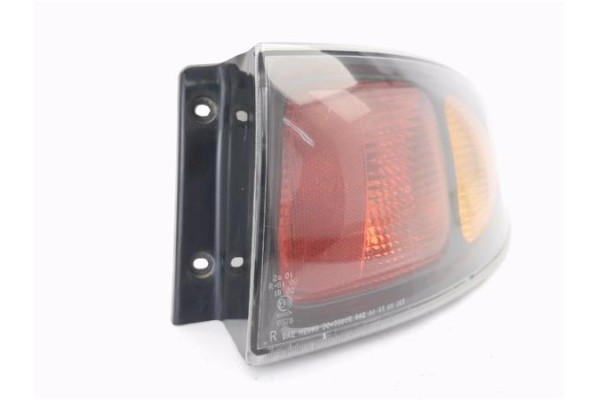 Recambio de piloto trasero derecho para daewoo lanos 1.4 referencia OEM IAM 96304519  