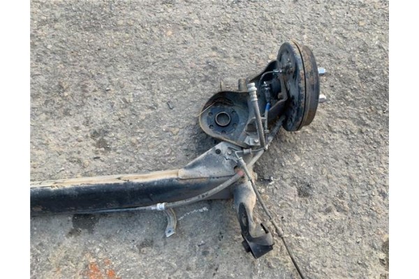 Recambio de puente trasero para kia rio (jb) 1.4 16v referencia OEM IAM 551001G200  