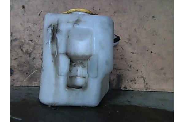 Recambio de deposito limpiaparabrisas para opel combo furgón/ranchera familiar 1.3 cdti 16v referencia OEM IAM   