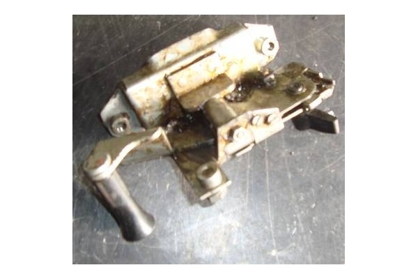 Recambio de cierre electromagnetico delantero izquierdo para seat 600 d 0.8 referencia OEM IAM 183642  