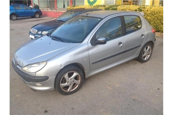 peugeot 206 del año 2000