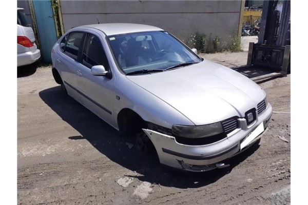 seat leon (1m1)(11.1999) del año 