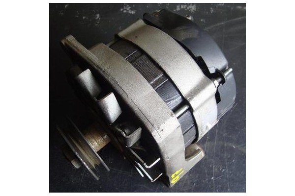 Recambio de alternador para renault express furgón (f40_, g40_) 1.2 (f406, g40a) referencia OEM IAM 7700764382 A13N104 