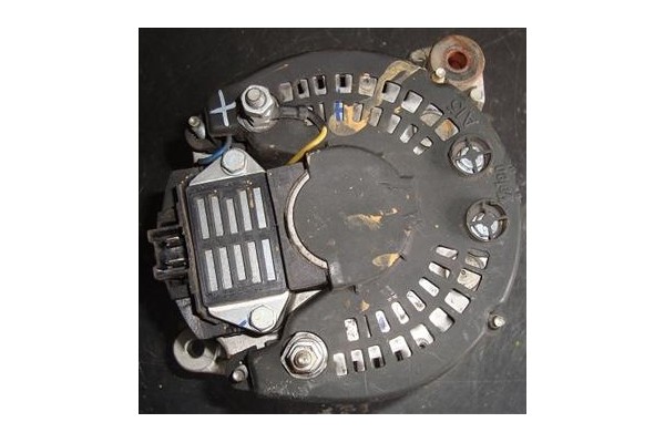 Recambio de alternador para renault express furgón (f40_, g40_) 1.2 (f406, g40a) referencia OEM IAM 7700764382 A13N104 