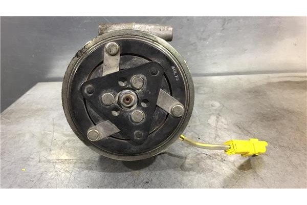 Recambio de compresor aire acond. para peugeot 307 berlina (s2) 2.0 x-line referencia OEM IAM 9647213380 SD6V121444F 
