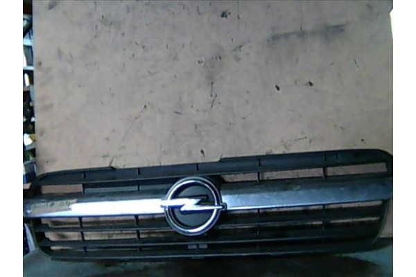 Recambio de rejilla capo para opel agila (2003) 1.2 básico [1,2 ltr. - 55 kw 16v cat (z 12 xe / lw4)] referencia OEM IAM   