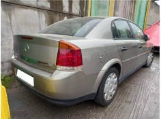 opel vectra c berlina del año 2002