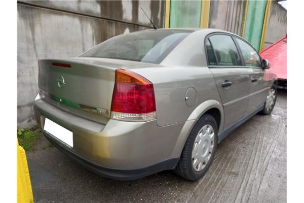 opel vectra c berlina del año 2002