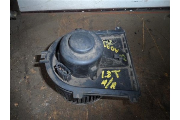 Recambio de motor calefaccion para seat leon (1m1) 1.8 20v t referencia OEM IAM  H35657880E 