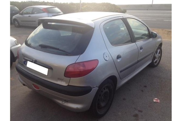peugeot 206 del año 2000