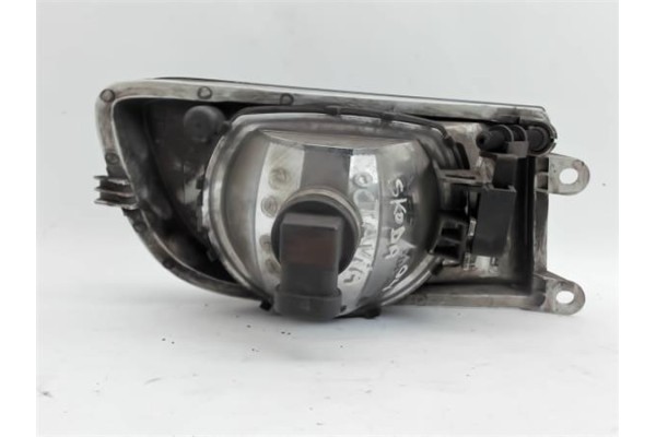 Recambio de faro antiniebla izquierdo para skoda octavia berlina (1z3) referencia OEM IAM   
