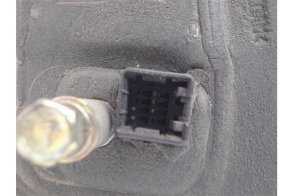 Recambio de retrovisor electrico izquierdo para hyundai matrix (fc) referencia OEM IAM 012172  