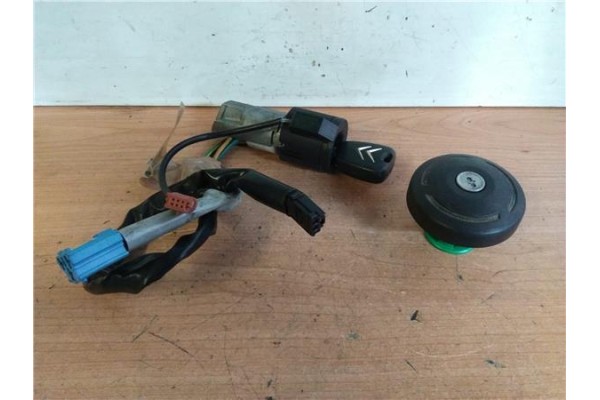 Recambio de llave para citroen xsara picasso (1999) 1.6 hdi referencia OEM IAM   