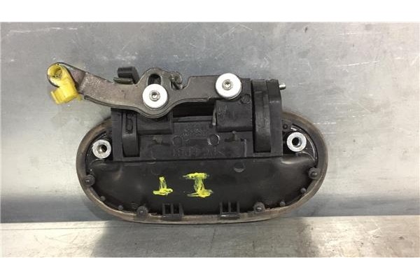Recambio de maneta exterior trasero izquierda para hyundai accent (x3) 1.5 i 12v referencia OEM IAM 8266025000  