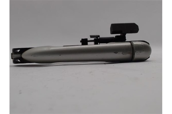 Recambio de maneta exterior delantero izquierda para renault laguna ii (bg0)(2001) 1.6 16v (bg0a, bg0l) referencia OEM IAM 82000