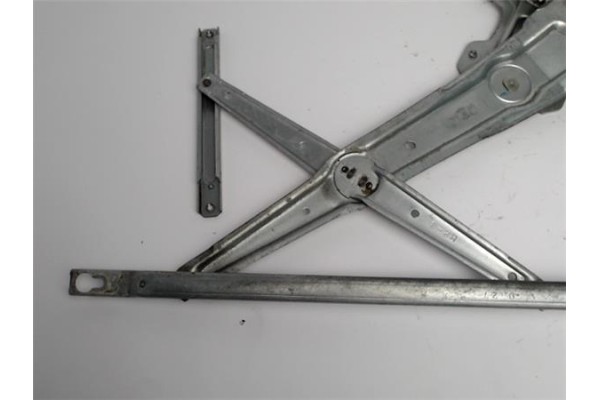 Recambio de mecanismo elevalunas delantero izquierdo para honda civic berl. 3/4/5 (ec/ed) 1.6 crx 16 (ed9) referencia OEM IAM 72