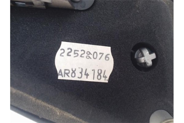 Recambio de retrovisor electrico derecho para renault megane i fase 2 berlina (ba0) referencia OEM IAM 225266076 AR834184 
