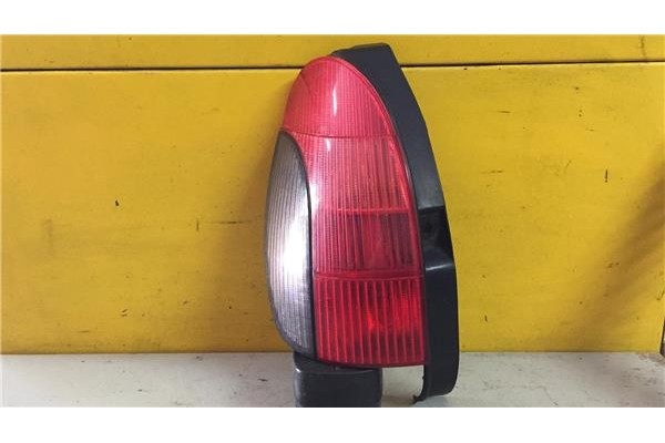 Recambio de piloto trasero izquierdo para peugeot 306 break (1979) 1.6 boulebard [1,6 ltr. - 65 kw] referencia OEM IAM   